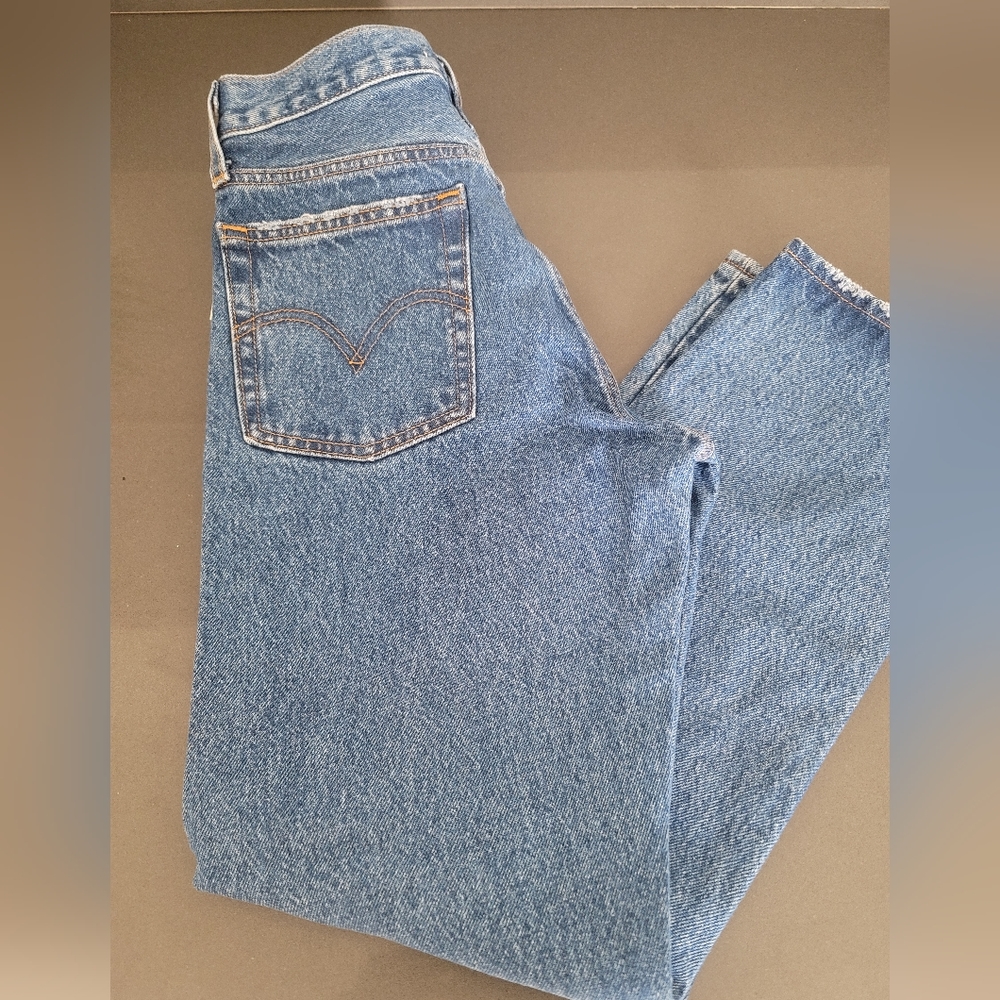 Wedgie Straight Levis